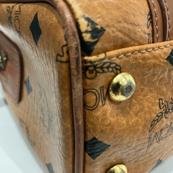 MCM - Picture 12 of 12